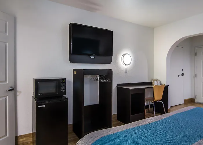 Motel 6 Pensacola, Fl - Nas Pensacola
