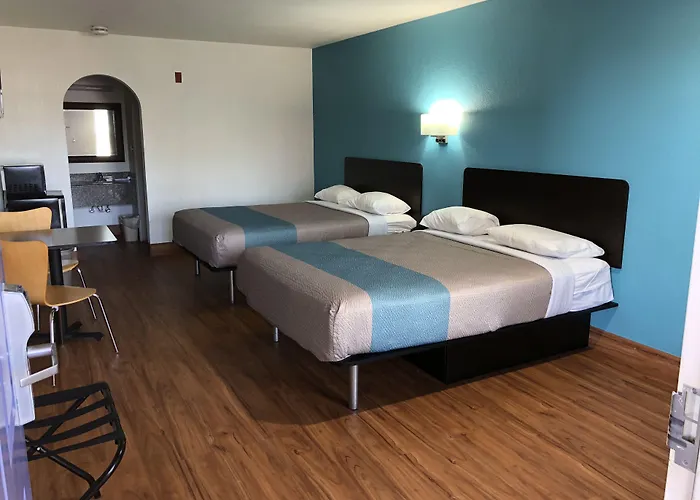 Motel 6 Pensacola, Fl - Nas Pensacola