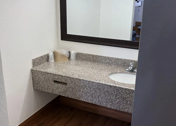 Motel 6 Pensacola, Fl - Nas Pensacola