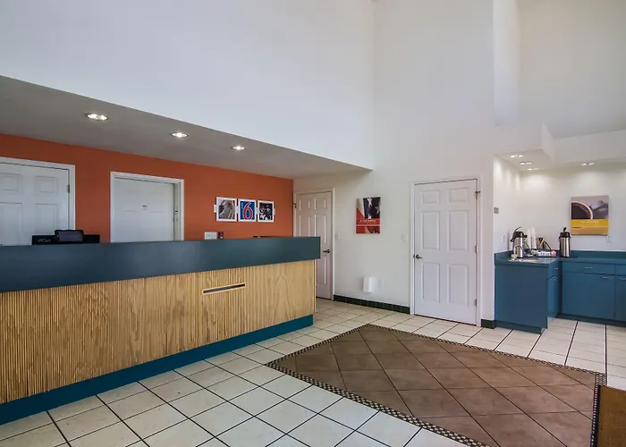 6 Pensacola, Fl - Nas Motel 2*