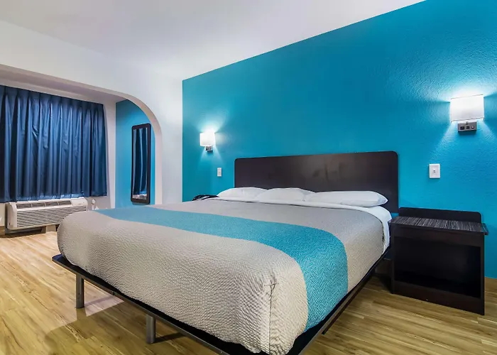 6 Pensacola, Fl - Nas Motel